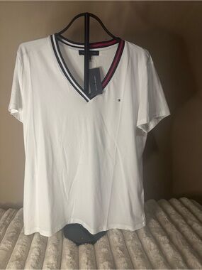 Tommy Hilfiger White V-Neck Short Sleeve Tee with Stripe Trim